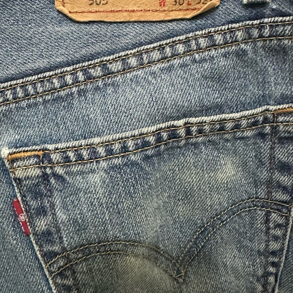 038 Levi’s 505 Hungary |Regular Fit Blue Denim Jeans With Faded Wash(Size 30x32) - Picture 4 of 11